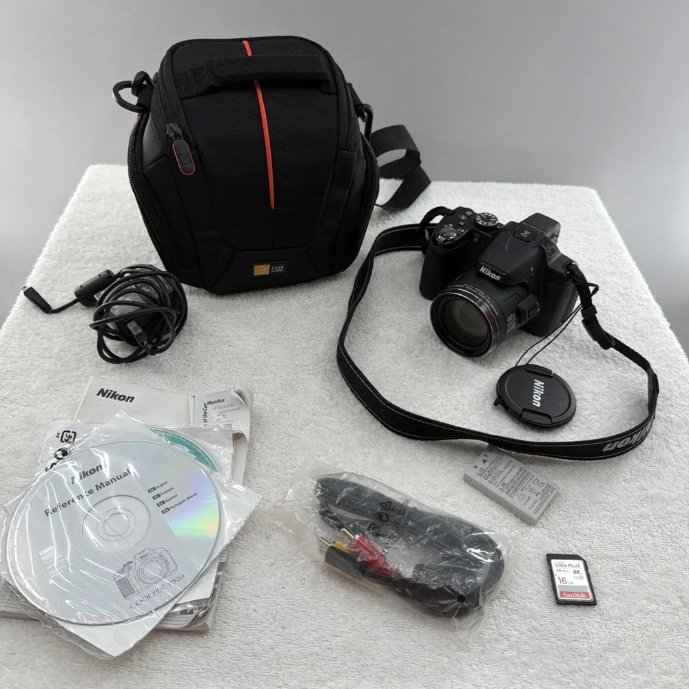 Nikon Coolpix P520 18.1MP Digital Camera w/42x Zoom Black Bundle w/case Tested